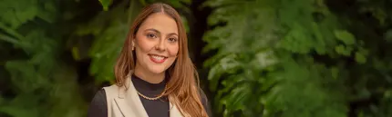 María Jaramillo, abogada en Uribe Yáñez. Experta en derecho de la competencia y protección del consumidor.